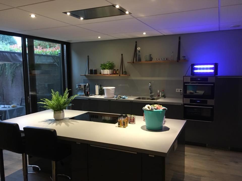 Bed and Breakfast Voormalig Politiebureau Overloon Esterno foto